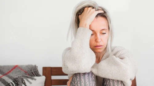 Araştırma sonuçlarına göre insanlar için en mutsuz yaş 49 olarak belirlendi!