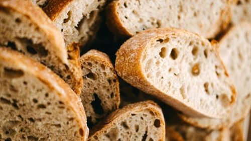 Bayat ekmeklerinizi taze taze yiyebilmenin sırrı: Sadece 2 dakikada!