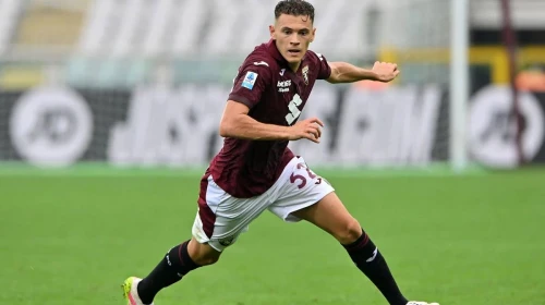 Siyah Beyazlı Takım, Transfer Pazarında Arnavut Bir Orta Sahayı Kadrosuna Kattı