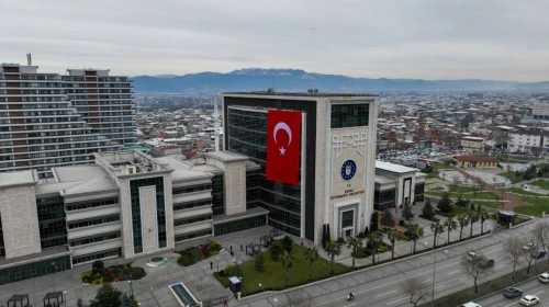 Bursa'nın sokakları Türk bayraklarıyla renklendi!