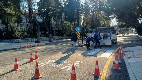 Muğla Büyükşehir Belediyesi, Menteşe ilçesinde yol yatırımlarına hız kesmeden devam ediyor