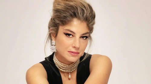 Sinop Cezaevi’nde başlayan mücadele Paris sokaklarında yankı buluyor: ‘Aldırma Gönül’ 93 yıl sonra Fransızca ses getiriyor