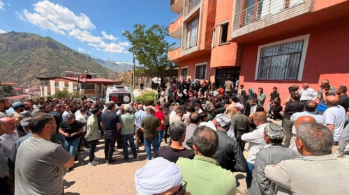 Hakkari'de Uzman Çavuş, 4 Kişiyi Öldürdü ve İntihar Eylemi Gerçekleştirdi!