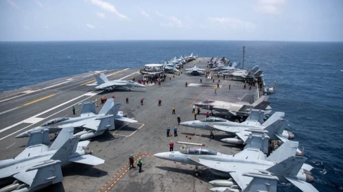 ABD, USS George Washington uçak gemisini Orta Doğu'ya gönderdi