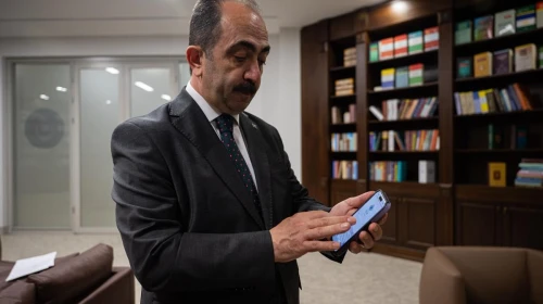 "Ansiklopedik Türk Tarih Sözlüğü"ne artık mobil uygulamadan ulaşılabilecek