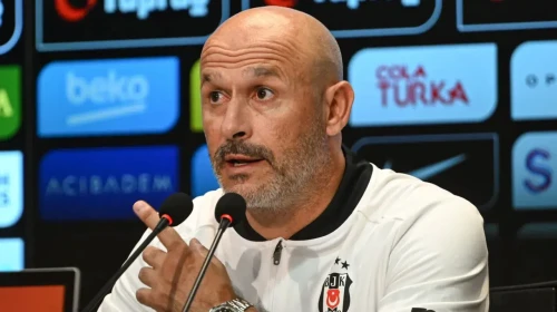 Beşiktaş'ın İtalyan Teknik Direktörü Vincenzo Italiano, Hradec Kralove maçı öncesinde önemli açıklamalarda bulundu