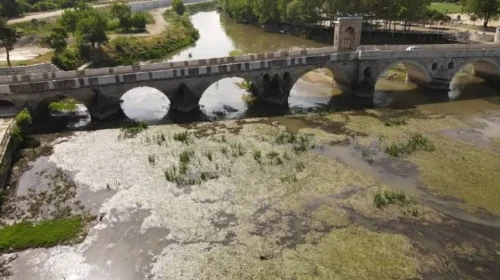 Edirne'de Tunca Nehri'nde Alarm Durumu: Sular Geri Çekildi, Kum Adacıkları Görünür Hale Geldi