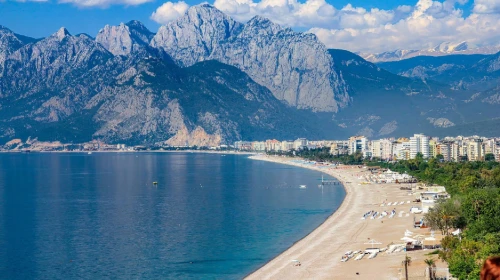 Tatil planları son dakikaya kaldı: Türkiye yine favoriler arasında