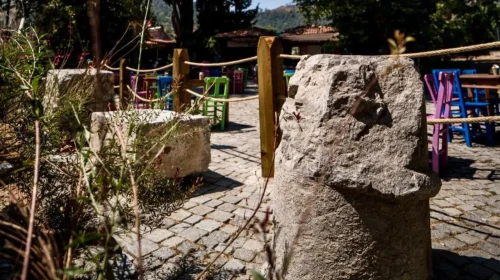 Marmaris’te binlerce yıllık tarihe dokunuş : Syrna’nın değerli eserleri koruma altında