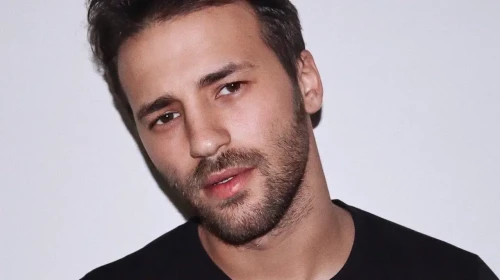 Anıl Durmuş kimdir, gözaltı sebebi ne, neyle suçlanıyor, ne iş yapıyor?