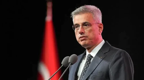 Bakan Memişoğlu'nun açıklamasına göre 8 bin 401 Aile Sağlığı Merkezinde toplam 31 bin aile hekimi görev yapıyor