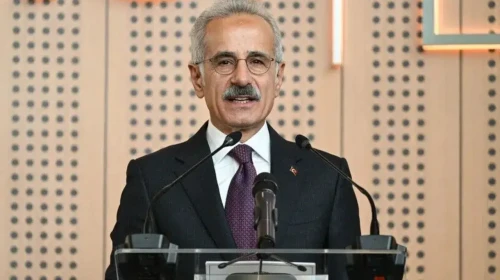 Bakan Uraloğlu'dan Adapazarı-Serdivan Tramvay Hattı paylaşımı
