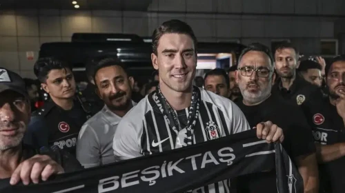 Beşiktaş'ın yıldızı Dusan Vlahovic Sırbistan Milli Takımı kadrosuna çağrıldı