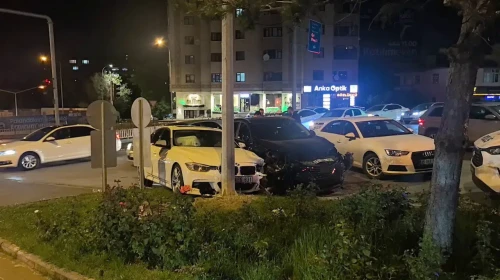 Erzurum Yakutiye'de gece yarısı kaza