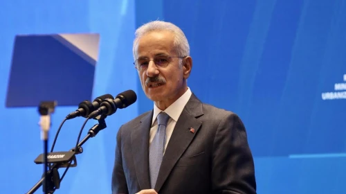 İstanbul Havalimanı 4. pistine kavuştu! Bakan Uraloğlu: Tarihi bir başarıya imza atıyoruz