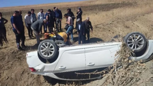 Van'da takla atan otomobilin sürücüsü yaralandı