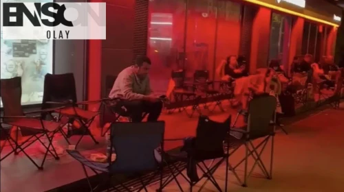 Çanakkale'de kurasız TOKİ satışı için geceden kamp sandalyeleriyle beklediler