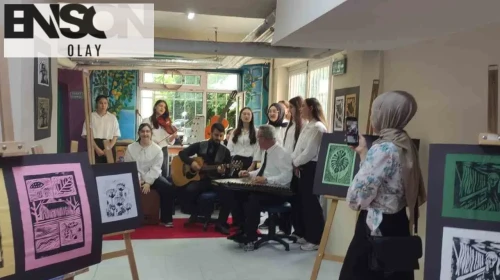 Genç yetenekler tuvalleri konuşturdu: Devrek’te sanat rüzgarı esti