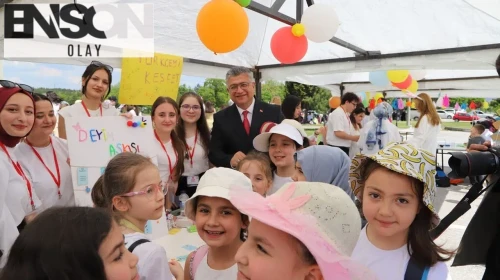 Kütahya’da miniklerin bayramı: Üniversite kampüsü dev bir oyun alanına dönüştü