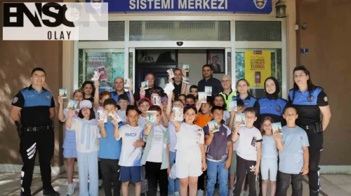 Afyonkarahisar'da polis, ilkokul öğrencilerine eğitim veriyor