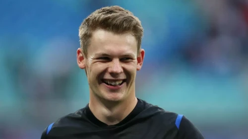 Kaleci Alexander Nübel kimdir?