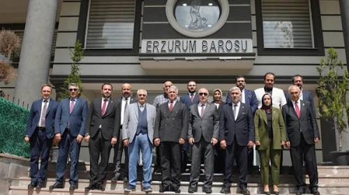 Özdağ, Erzurum Barosu’nu ziyaret etti