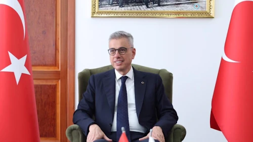 Sağlık Bakanı Memişoğlu Şam’da Emevi Camii’ni ziyaret etti