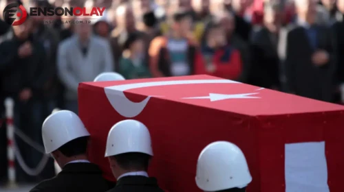 Van'da trafik kazası : 1 jandarma personeli şehit oldu, 5 kişi yaralandı