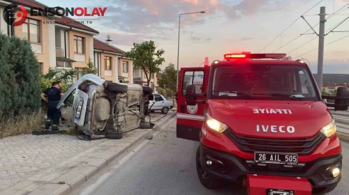 Eskişehir'de direksiyon hakimiyetini kaybeden sürücü yaralandı