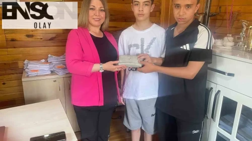 İnsanlık ölmemiş dedirten hareket: Yerde buldukları cüzdanı kuruşuna dokunmadan teslim ettiler