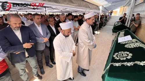 Kahramanmaraş'ta yangında yaşamını yitiren üç engelli kardeş defnedildi
