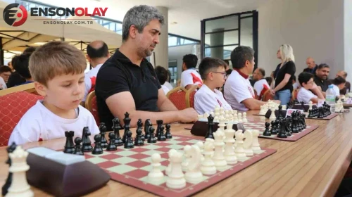Başkan Çolakbayrakdar: Aileyi güçlendiren her adımın yanında olmaya devam edeceğiz