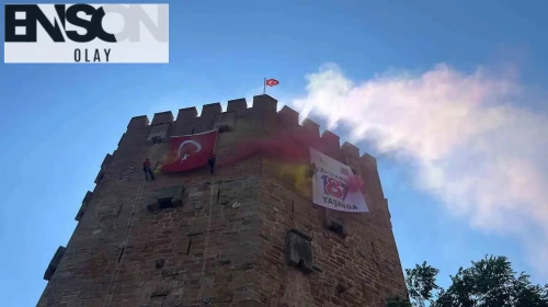 Kızılkule’de dev bayrak dalgalandı: Jandarma’nın 187. yılına görkemli kutlama