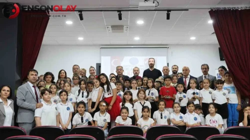 Minik Tuna’nın gösterisinde babasından duygusal destek
