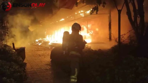 İskenderun’da yangın: iş yeri kullanılamaz hale geldi