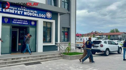 Tokat ilinde lastik hırsızlığı yapan 4 şüpheli, polis ekipleri tarafından Sivas'ta yakalandı