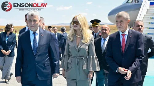 Çekya Başbakanı Babis, NATO Zirvesi için Ankara'da