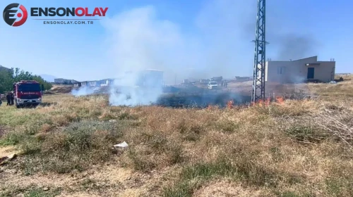 Adıyaman'da hafriyat kamyonu tellere takıldı, yangına neden oldu