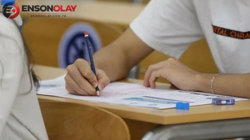 Heyecanla beklenen an geldi! Bu yıl hangi üniversite yolunuza ışık tutacak acaba?