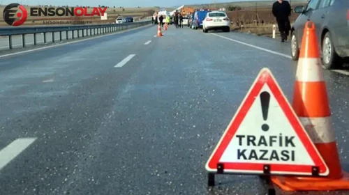Küçükçekmece'de Motosiklet ile Otomobil Kaza Yaptı: Bir Kişi Hayatını Kaybetti