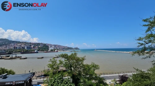 Zonguldak'ın denizi sıradışı bir rengiyle şaşırttı: Çamur rengi!