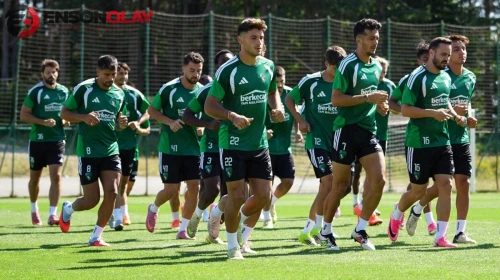 Kocaelispor'da 3 oyuncu takımdan ayrılmak üzere