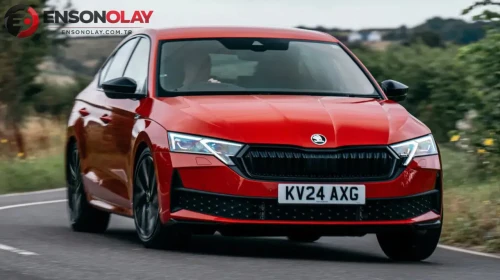 2027 Skoda Octavia'nın makyajı ile sürpriz hibrit motor seçeneği ve göz alıcı yenilenen tasarım detayları ortaya çıktı!