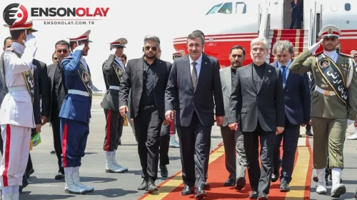 Tahran’da kritik görüşme : Cevdet Yılmaz ve Pezeşkiyan bir araya geldi