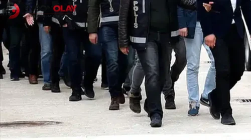 İzmir'de Gerçekleştirilen Operasyonda 34 Kişi Tutuklandı