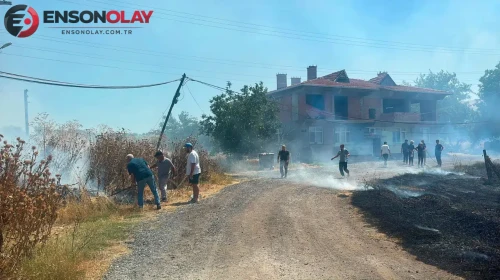 Lüleburgaz'da Çıkan Otluk Alan ve Anız Yangını Ekipler Tarafından Kontrol Altına Alındı