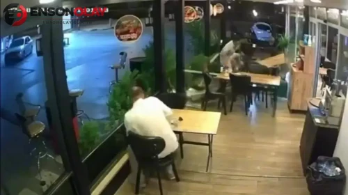 Kocaeli'de Motosiklet Kontrolden Çıktı ve Lokantada Facia! Masada Oturan Müşteri Yaralandı