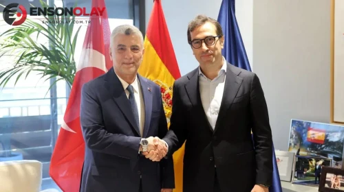 Bakan Bolat İspanyol mevkidaşı ile bir arada