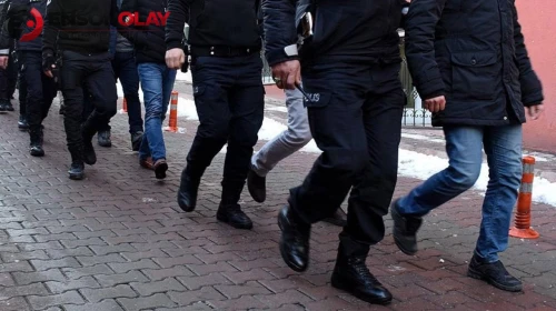 Suç İstatistikleri Endişe Verici Boyutlarda: Tek Bir Operasyonda Tam 104 Aranan Kişi Tutuklandı!