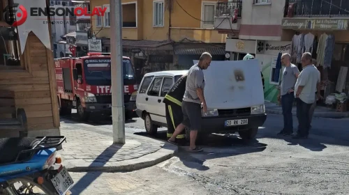 Denizli'de hareket halindeki otomobil yandı : Araçta maddi hasar meydana geldi